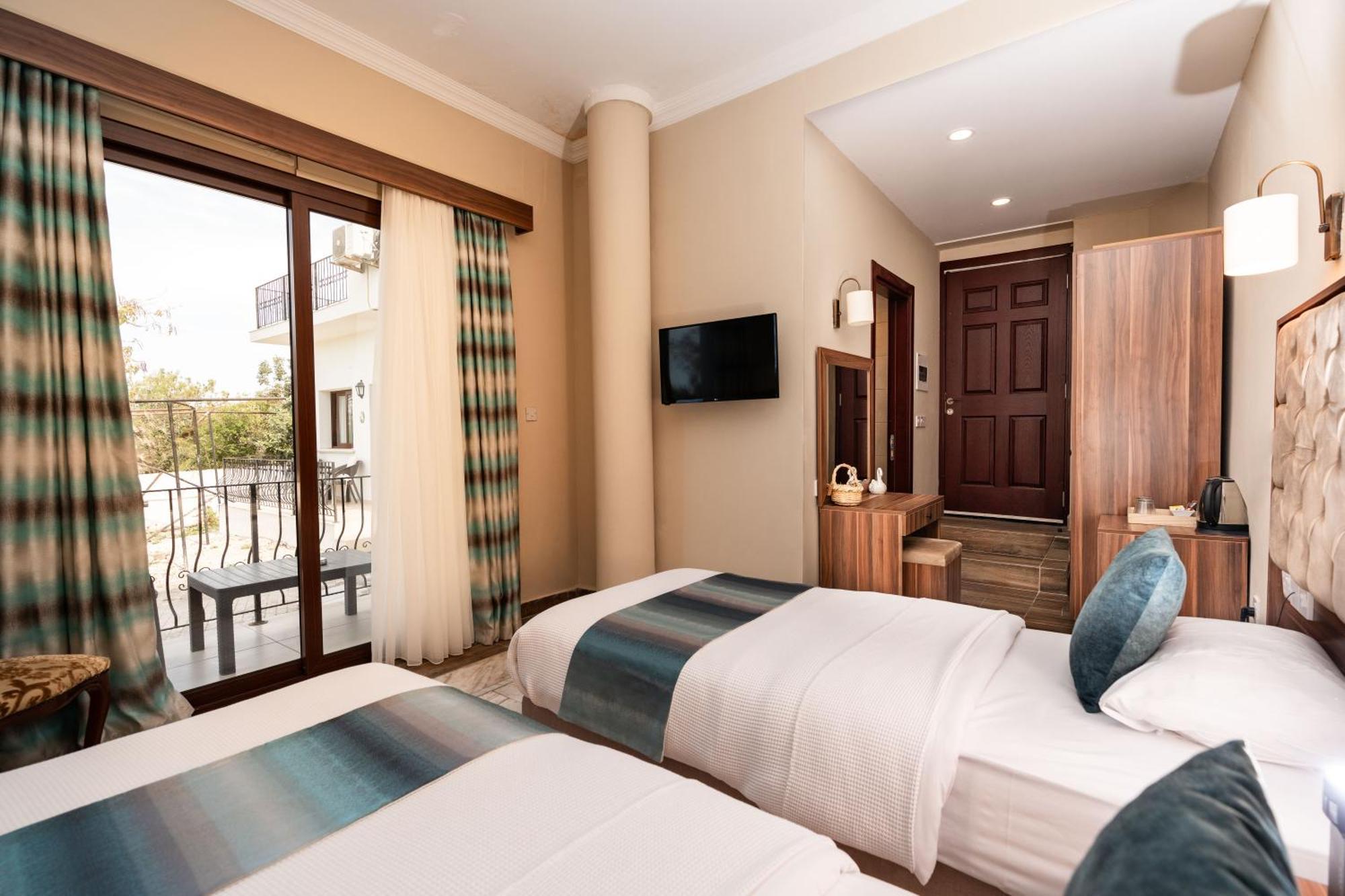 Meryem'S Hotel Agios Epiktitos ภายนอก รูปภาพ