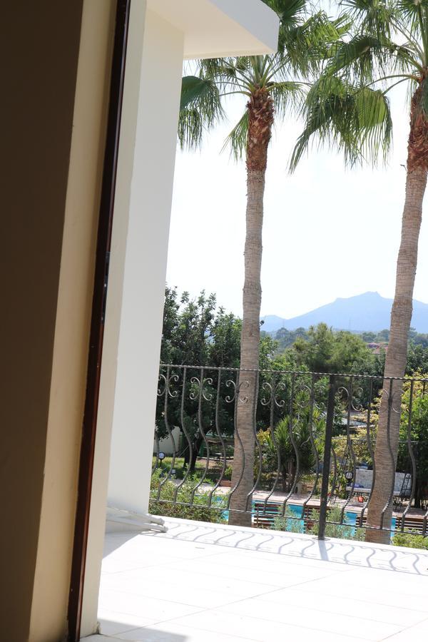 Meryem'S Hotel Agios Epiktitos ภายนอก รูปภาพ